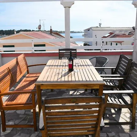Apartments Bazilika Novalja Exterior photo