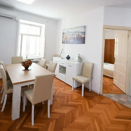 Apartments Bazilika Novalja Exterior photo